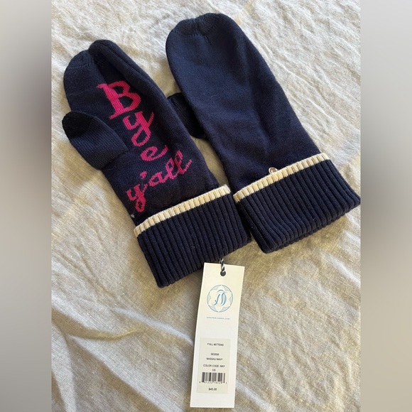 Draper James Navy Mittens with Pink Accents - Picture 1 of 2